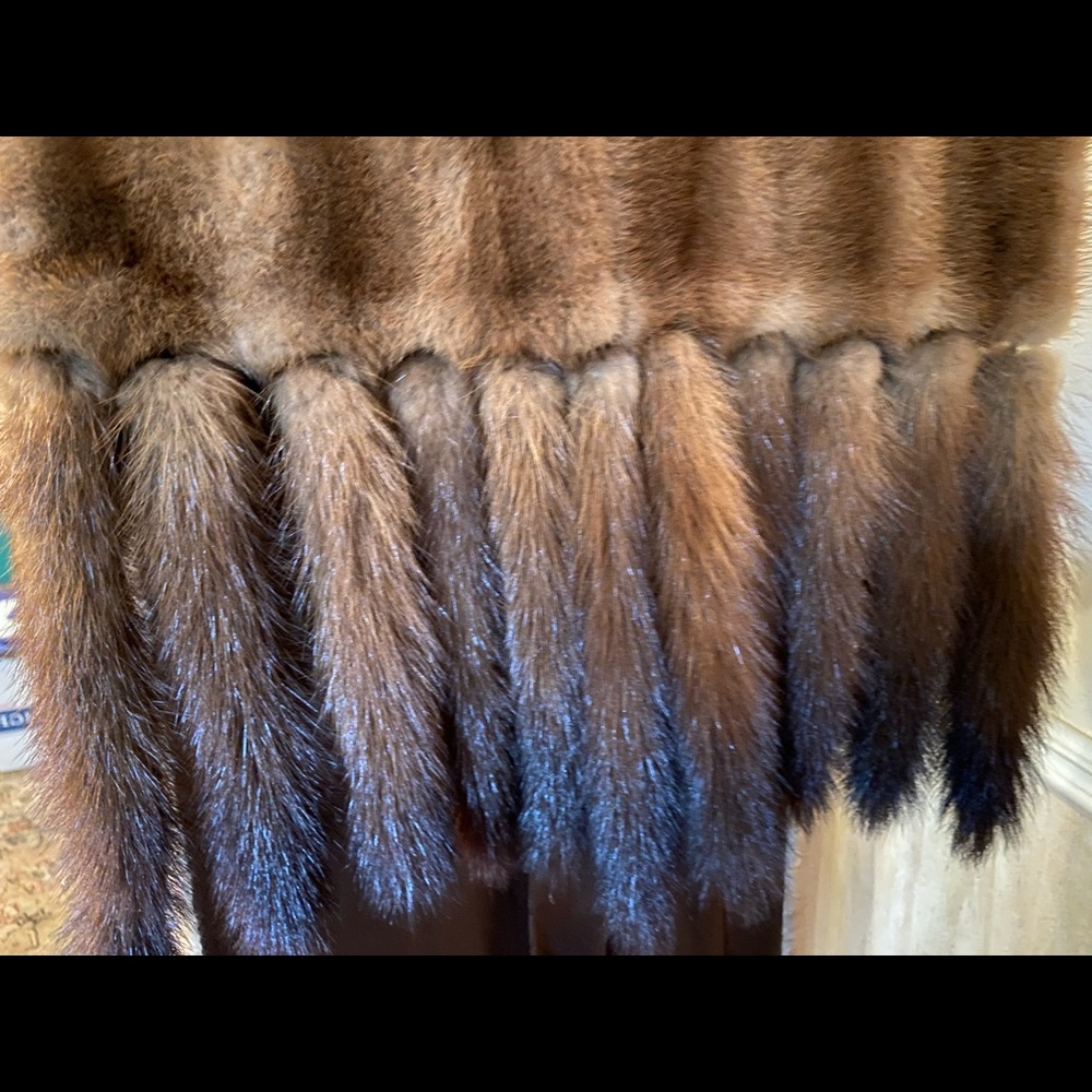 Fur stole with tails